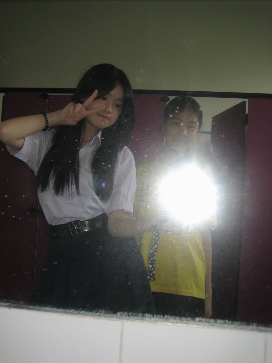 จบมอห้าแล้วนะค้าพี่พี่เย่เย่