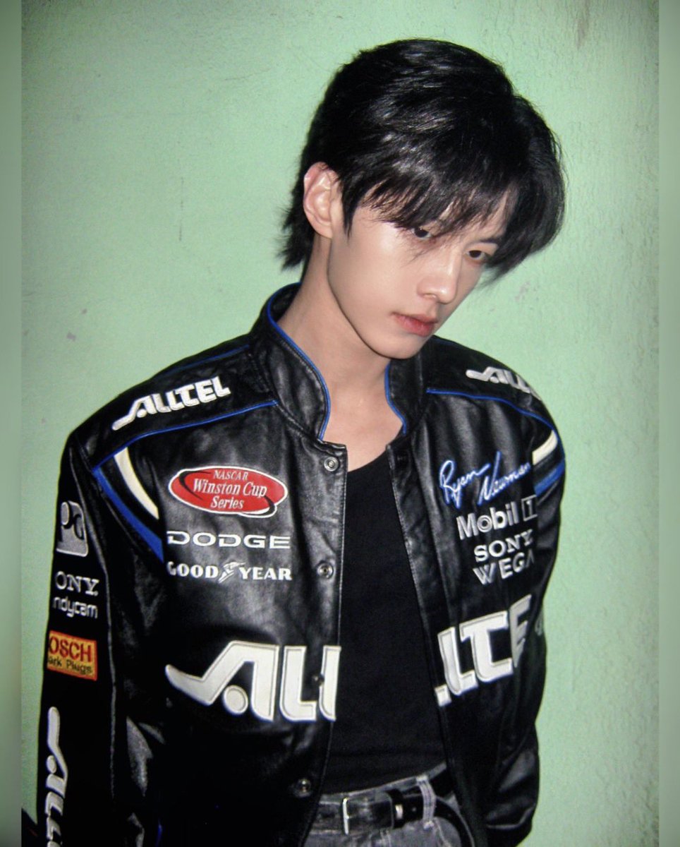 今日は哥み満点靳朝が...いやまじで何与の靳朝あまりにも良すぎて感謝だし靳朝へのクソデカ感情が止まりません双轨沼深すぎ...