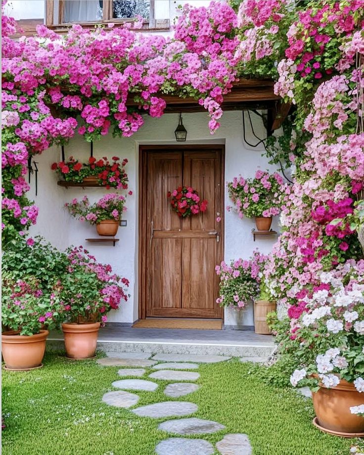 Beautiful flowers and beautiful home 🌱🌿🌸🌿🌸🌱🌸🌿🌸🌱🌷🌸🌺