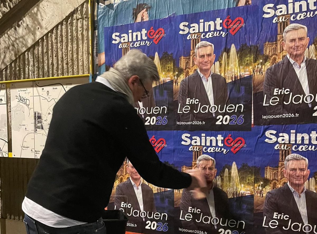figurespublique's tweet photo. La page Facebook d’Eric Le Jaouen piratée : une atteinte au débat démocratique

https://t.co/5cRjgQns6x

#saintetienne #ericlejaouen #lejaouen2026 #cyberattaque #piratage #municipales2026 #municipales2026saintetienne #votetafrance #figurespubliques https://t.co/gvdWmNdAef