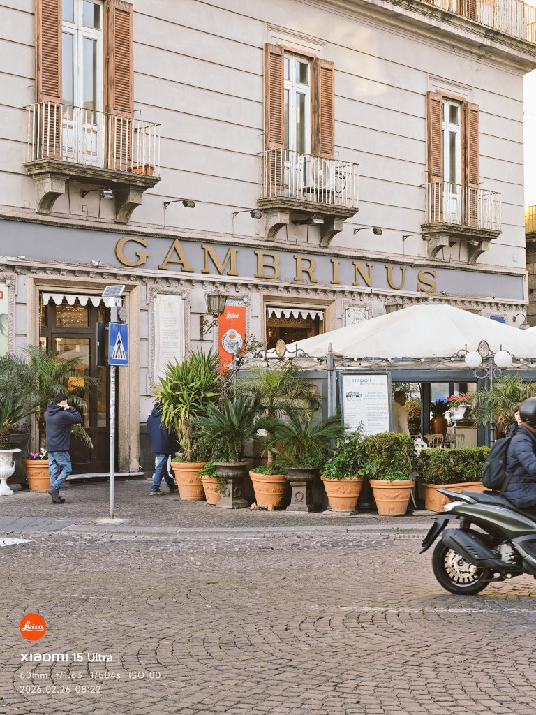 doug689908's tweet photo. The best way to start the day in Napoli https://t.co/K4VWLjHxto