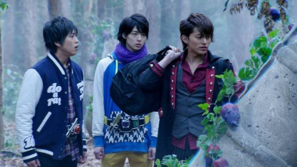 クロス tweet media