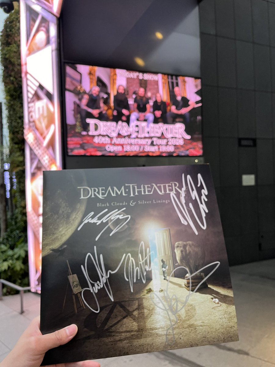 Ian_en_Romulus's tweet photo. ジョンめちゃくちゃ優しかった…本当あのまんまの笑顔で接してくれた。 https://t.co/IfHIFPhUuY