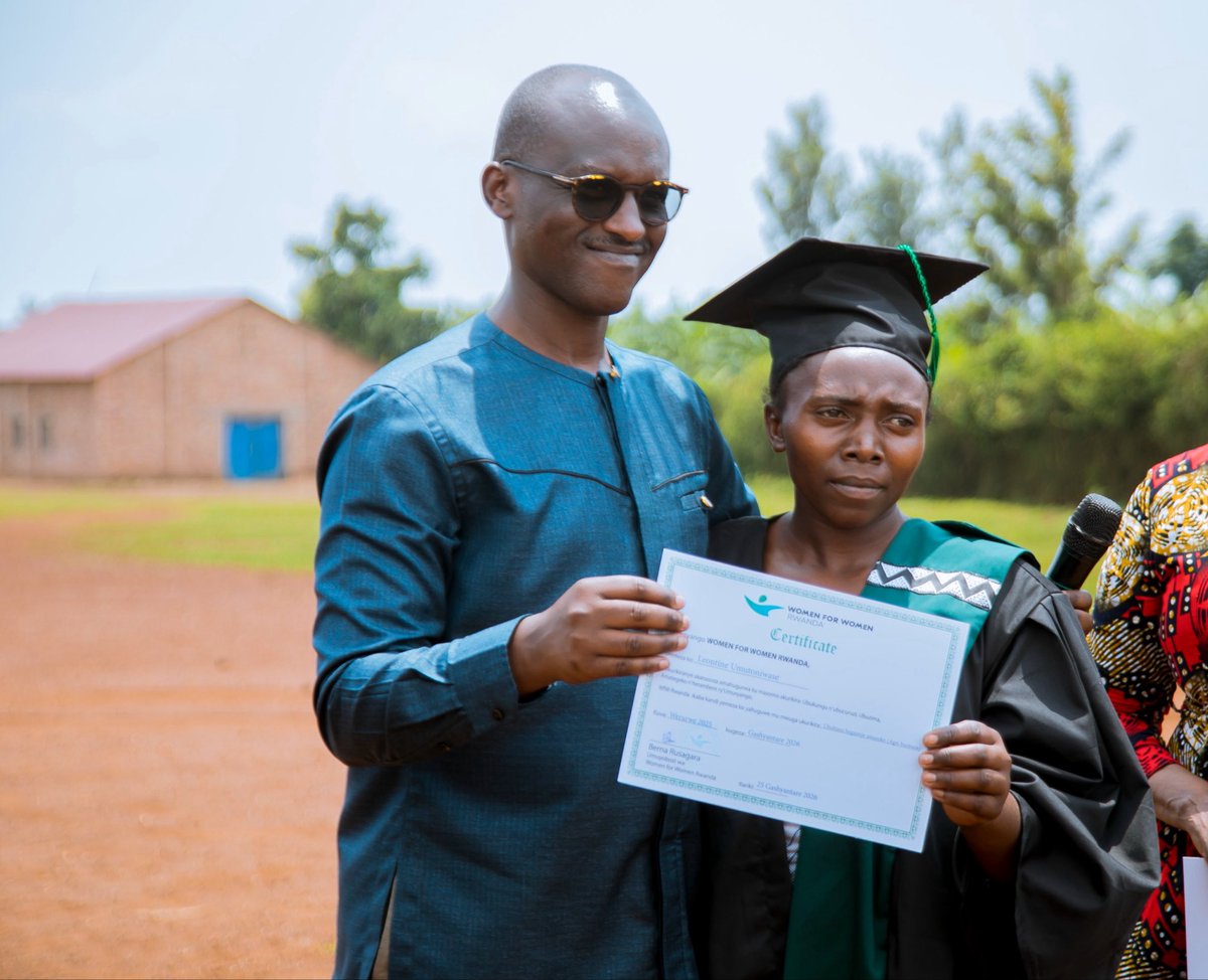 WfWRwanda's tweet photo. Congratulations to our 194 graduates from @SectorRuramira , @KayonzaDistrict , who completed a life changing 12-month journey of transformation, and now step boldly into a brighter future full of hope. 
We celebrate you today and always! https://t.co/vcHEScCU6Y
