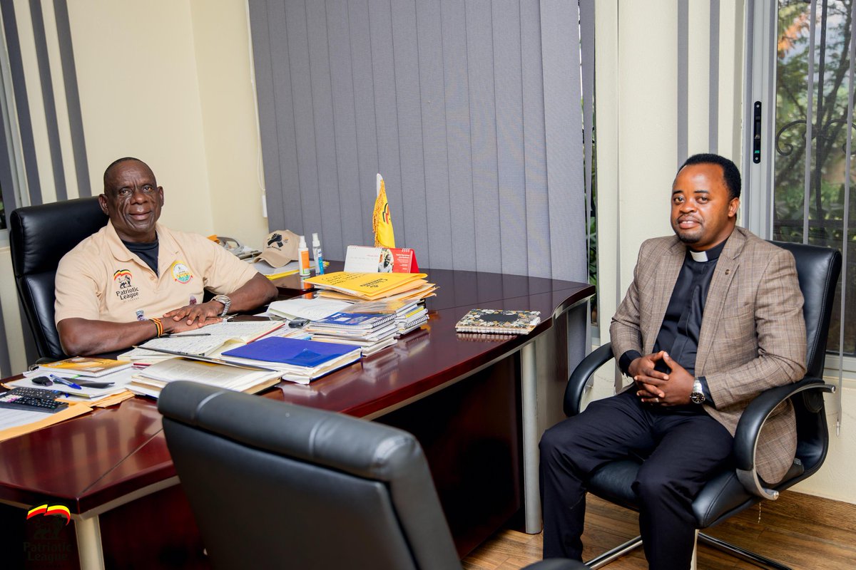 HUNTER FM RADIO 105.0 tweet media