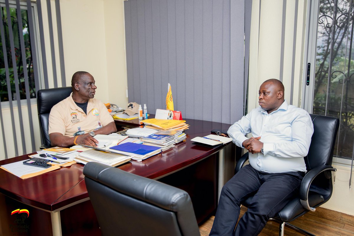 HUNTER FM RADIO 105.0 tweet media