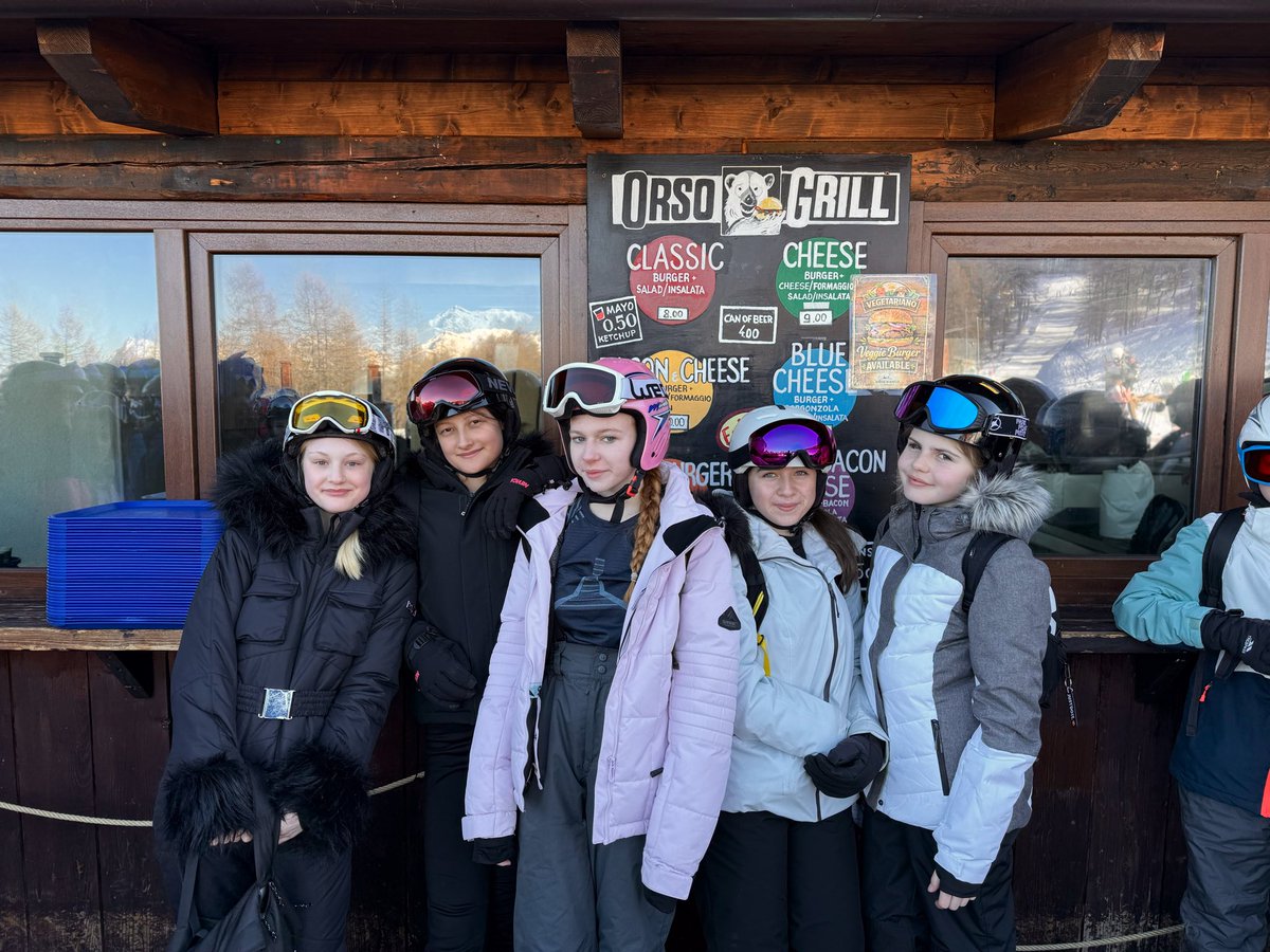 STMComprehensive tweet media