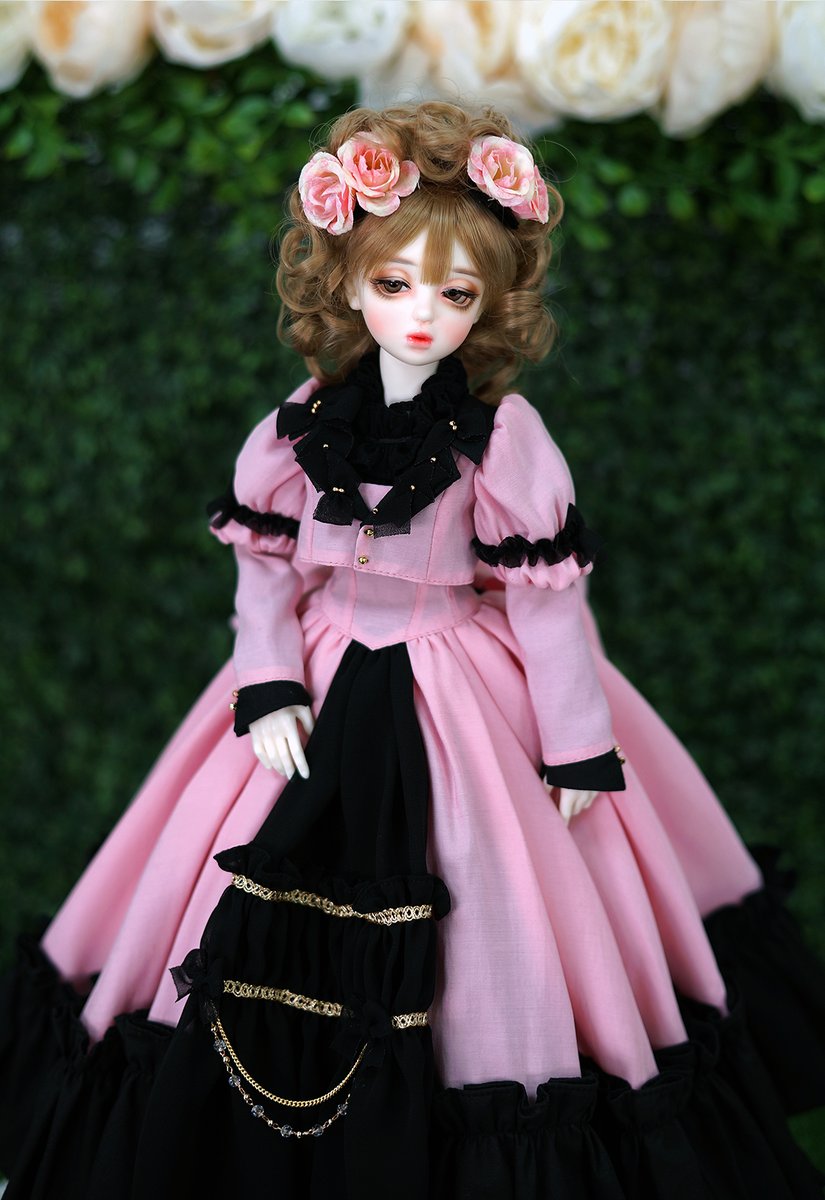 『 정원향기 MSD 』핑크

선제작 판매 안내드립니다😆
행사의상과 함께 제작한 드레스입니다

▪︎ 주문기간: 2/26(금)~ 수량마감시까지

▪︎ 사이즈/색상: 핑크/MSD

▪︎ 주문 후 평일기준 1~2일내 발송가능
▪︎ 스마트스토어 구매페이지
naver.me/G4dAuVJw

#트인덕장터