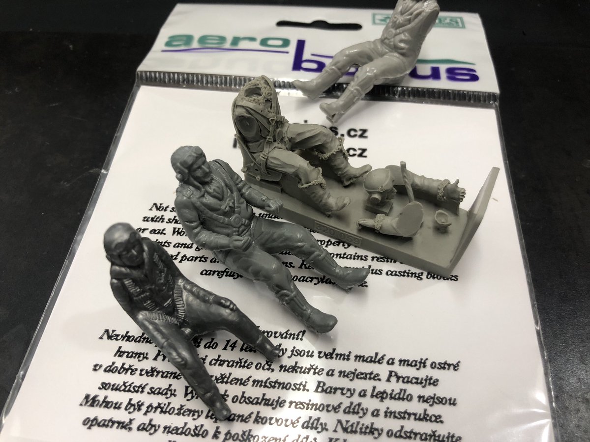 1/32の着座パイロットってこのデジタル時代にちゃんとしたものが実は