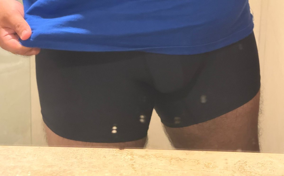 Angel20sh's tweet photo. 😬 https://t.co/VckRde7afn
