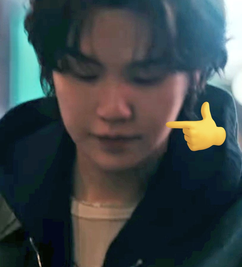 볼따구 눌러보고싶다 🐱👈