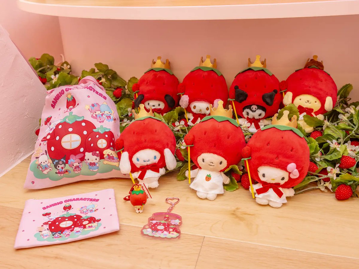 nijimen's tweet photo. #サンリオ いちごのお家🍓🏠
ダイバーシティ東京プラザにオープン！

🎀 いちご新聞50年の歴史展示
👑 いちごの王さまのお部屋
🛍 限定グッズ＆ソフトクリーム
入場無料なのも嬉しすぎる🌸

📅3/6(金)〜7/12(日)
▼詳細はこちら✍️
🔗https://t.co/h1n42BweIm

#いちごのお家 #サンリオキャラクターズ https://t.co/PYrpO7PFgp