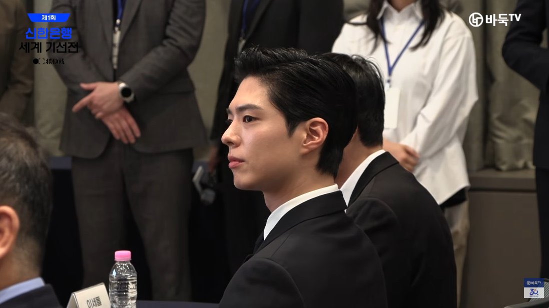 1988ssu's tweet photo. 최택9단 바둑 행사 참여하신 거잖아... https://t.co/hR6APmDvYz