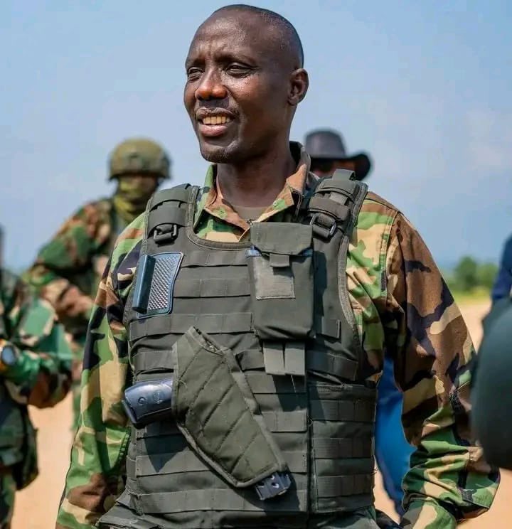 congotelema243's tweet photo. #RDC🇨🇩:
D’après ce document de l’#ANR sous #KALEV(Sous le président honoraire Joseph #Kabila), SULTANI #MAKENGA s’appelle: #NZIRAMAKENGA Emmanuel :
Plusieurs officiers militaires rebelles du #M23 ont caché leurs vraies identités.
Bref: Nous sommes infiltré jusqu’au nez 👃 🤷♀️! https://t.co/roFN08nRNP