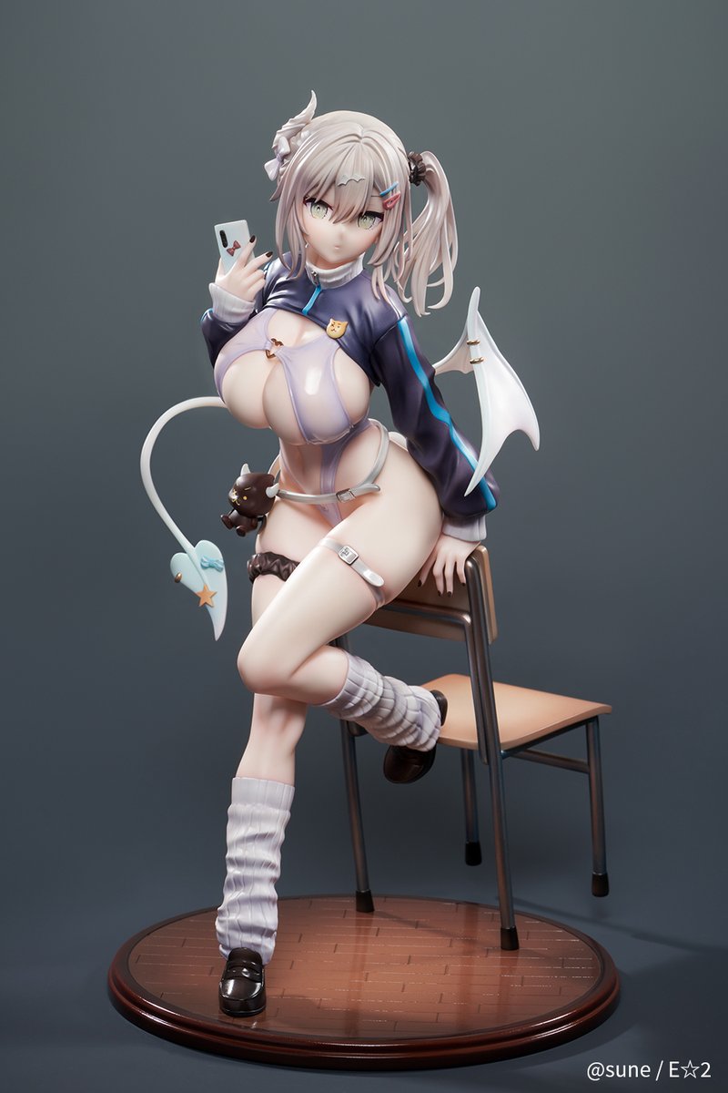 軸中心派・オンラインストア tweet media