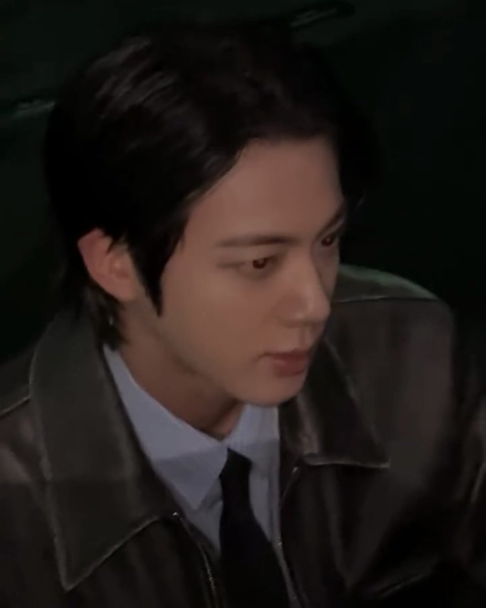 キムソクジンさん
これが同一人物なところほんとたまらない
かわゆいも精悍なハンサムもどっちも好き♡