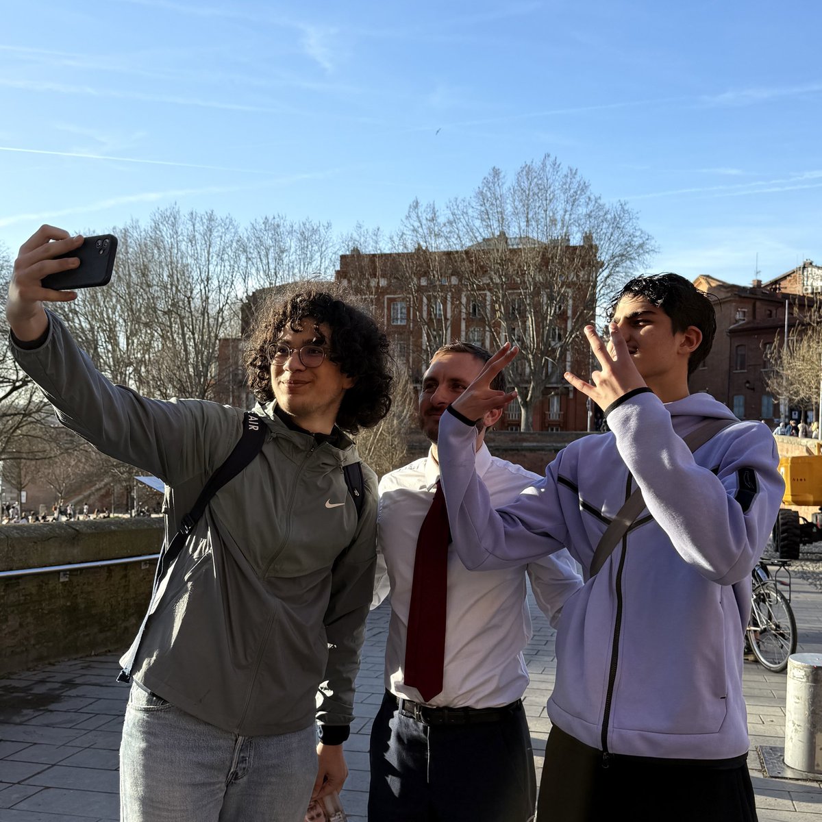 Nicola Lopez tweet media