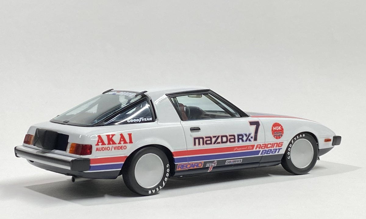 YoshidaFumihiro's tweet photo. モデルカーズ最新の359号はマツダロータリー特集です！ヨシダはハセガワのSA 22C前期をベースに、1978年にレーシングビートがボンネビルに持ち込んだ最高速度記録挑戦車を作りました！記録は183.9MPH(296km/h)！それまでのコルベットが持つ記録を大幅に更新しました！！

https://t.co/p9PGFq4D8m https://t.co/R7ZMeD502E