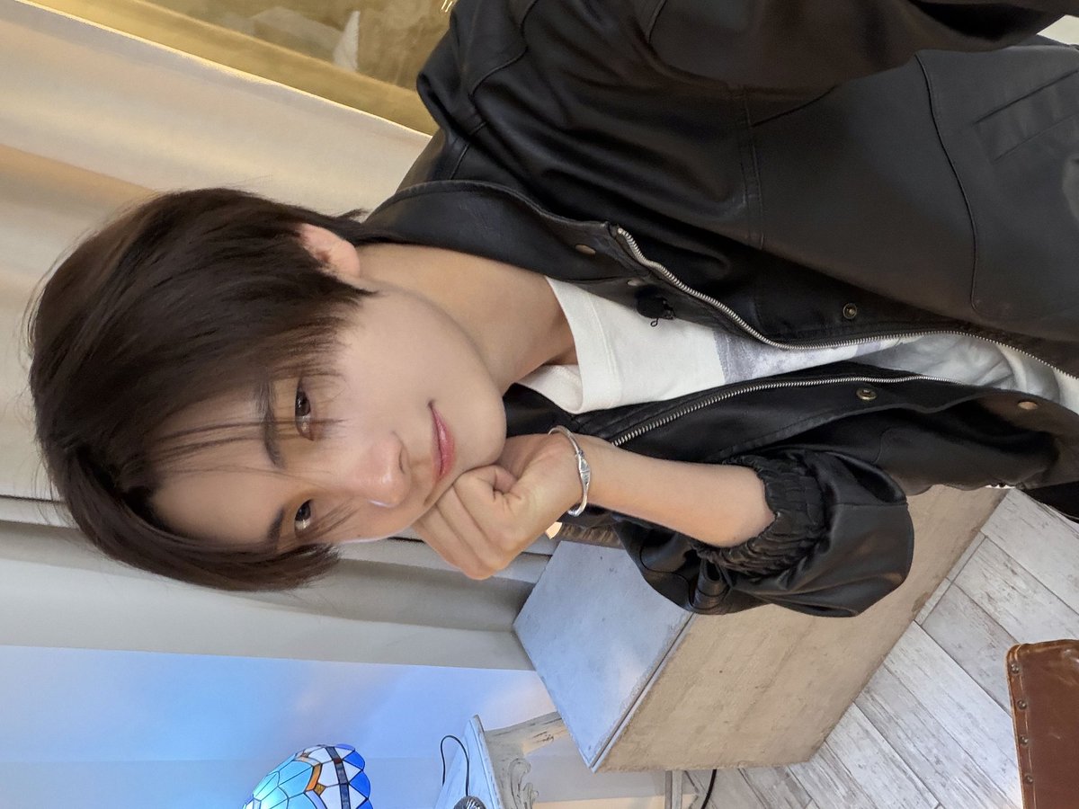 monitoring the latest episode and feeling grateful for everything. i hope 2026 treats us all well and that every single one of you finds your happiness. happy New Year to our 42. let's keep moving forward together and see where this year takes us. love you, 42s.