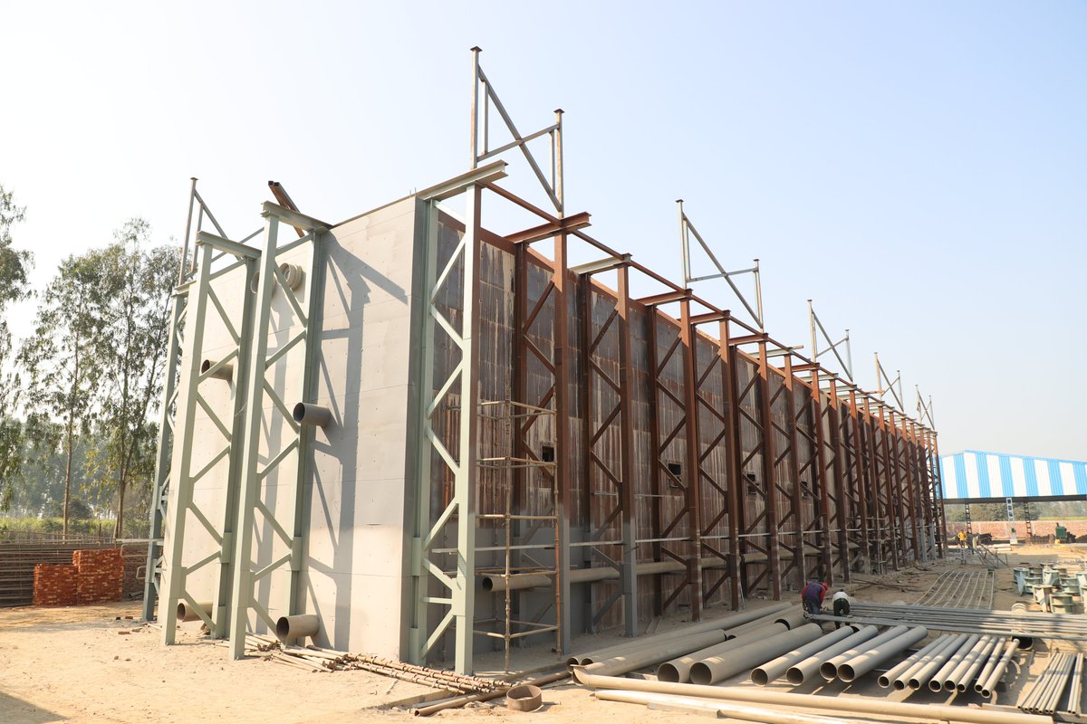 BioUjjala's tweet photo. 🚀 Plug Flow Based Bio CBG Plant – Jansath, Uttar PradeshAdvanced Plug Flow Technology converting organic waste into clean, vehicle-grade Bio CBG.
📞 +91 82006 18329
🌐 https://t.co/Qs4MU9lQAo
#UzzalaBioEnergy #BioCBG #PlugFlow #GreenEnergy #CBGPlant #UttarPradesh https://t.co/hhAuQEr9J7