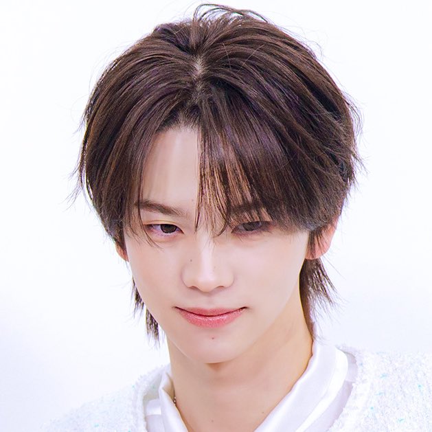 팡e tweet media