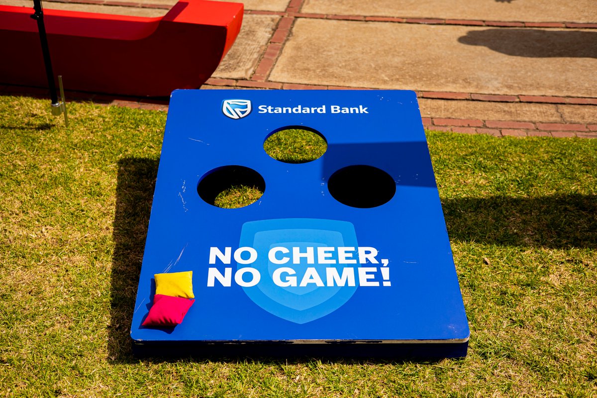 UP, re fihlile! 
Hot day, campus glowing, ama 2k came correct 🌞
We’re LIVE! Don’t miss this! #SBLove💙