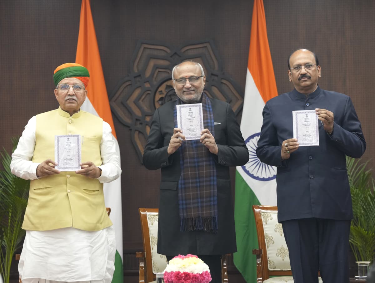 PROCUG1's tweet photo. On #MotherLanguageDay, the Constitution of India 🇮🇳 was officially released in Gujarati by VP Shri C. P. Radhakrishnan. Kudos to Prof. Rajesh Makwana and the CUG team for making democracy accessible to millions in their mother tongue!  #GujaratiConstitution https://t.co/Kf9Uhm1Lp3
