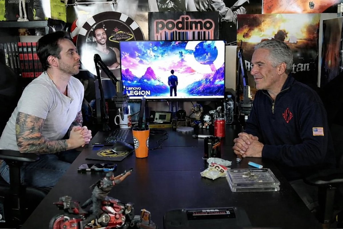 Bobinson_ATH's tweet photo. Jordi Wild con Jeffrey Epstein en #TheWildProject
-"¿Le comieron la polla a Stephen Hawking en tu isla?"
-"I don't speak Spanish" https://t.co/1lwrVUHVb9