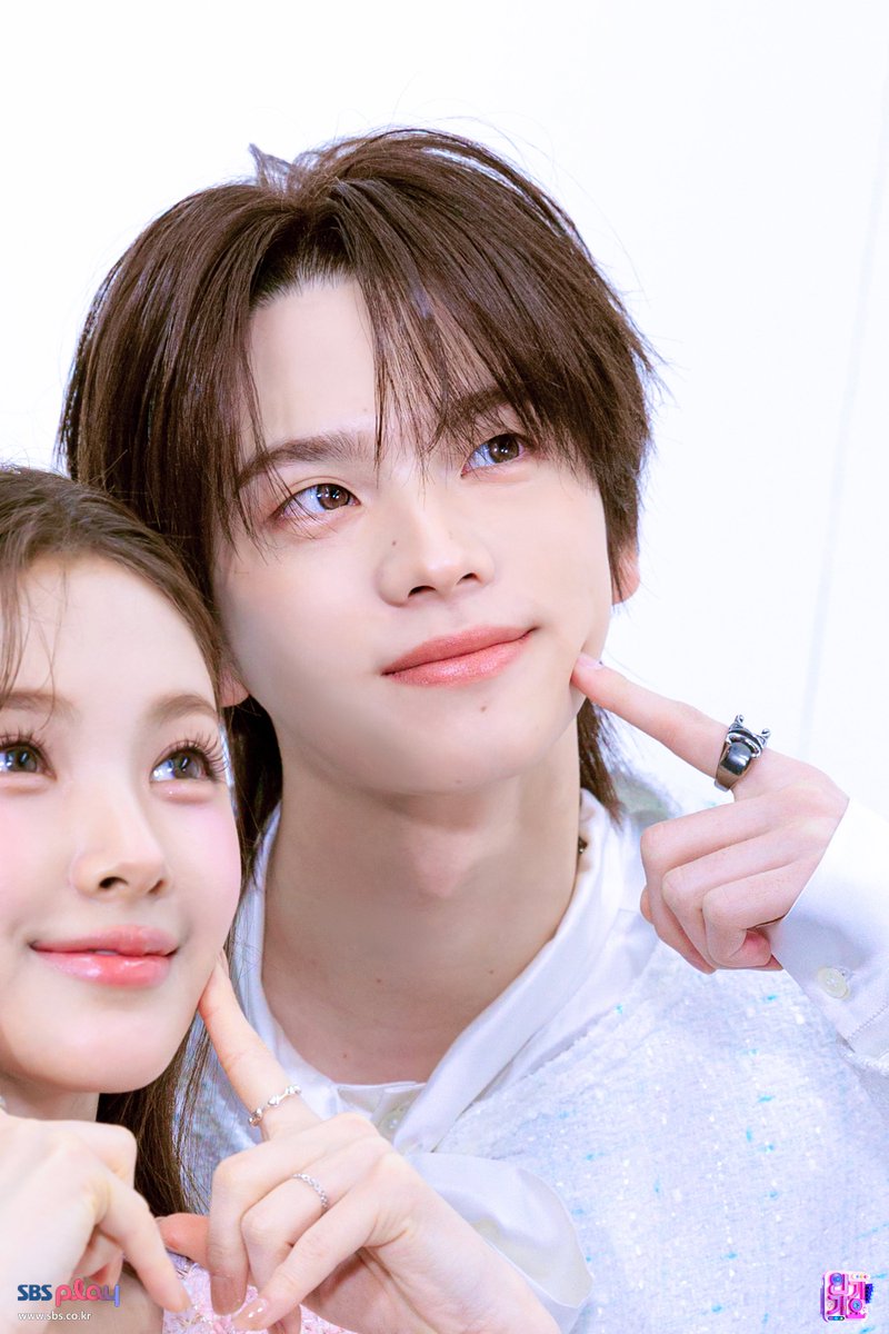 [PHOTO] 260226

SBS INKIGAYO MC BEHIND PHOTO  — #SHINYU (1/2)

#신유 #TWS #투어스 #247WithUs <a href="/TWS_PLEDIS/">TWS</a>