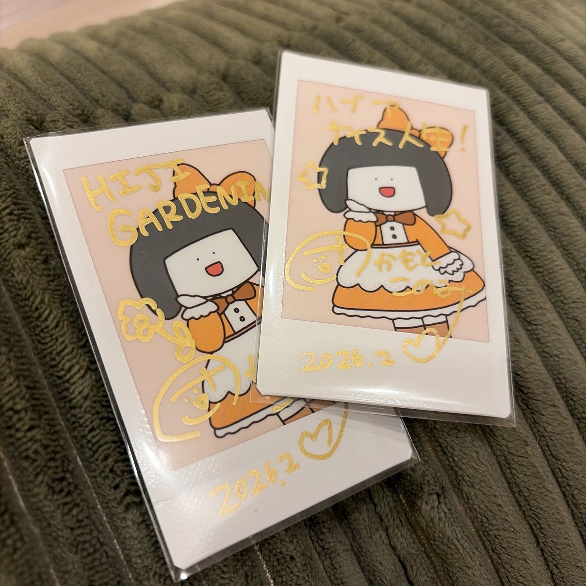 サイン入りチェキ、インクがびってなっちゃったやつにはお詫びの