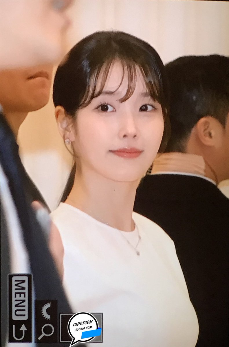 아이유가 참 좋은 아이유닷컴 tweet media