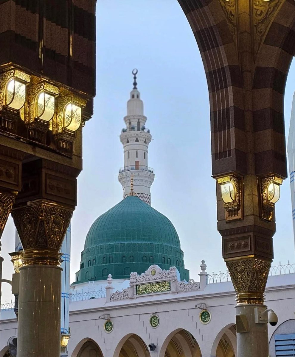 بنا کر مُجھے رحمت عالم مُحمد ﷺ کا اُمتی
سزا سے پہلے ہی بخشش کا اہتمام کر دیا۔

💚صَــلَّــی اللّٰـهُ تَـعَالٰـی عَـلَـیْـہِ وَاٰلِــہ وَسَــــلَّم۔ 💚

#قومی_زبان
RT 🔁💯👈🏻 
#TDR__now