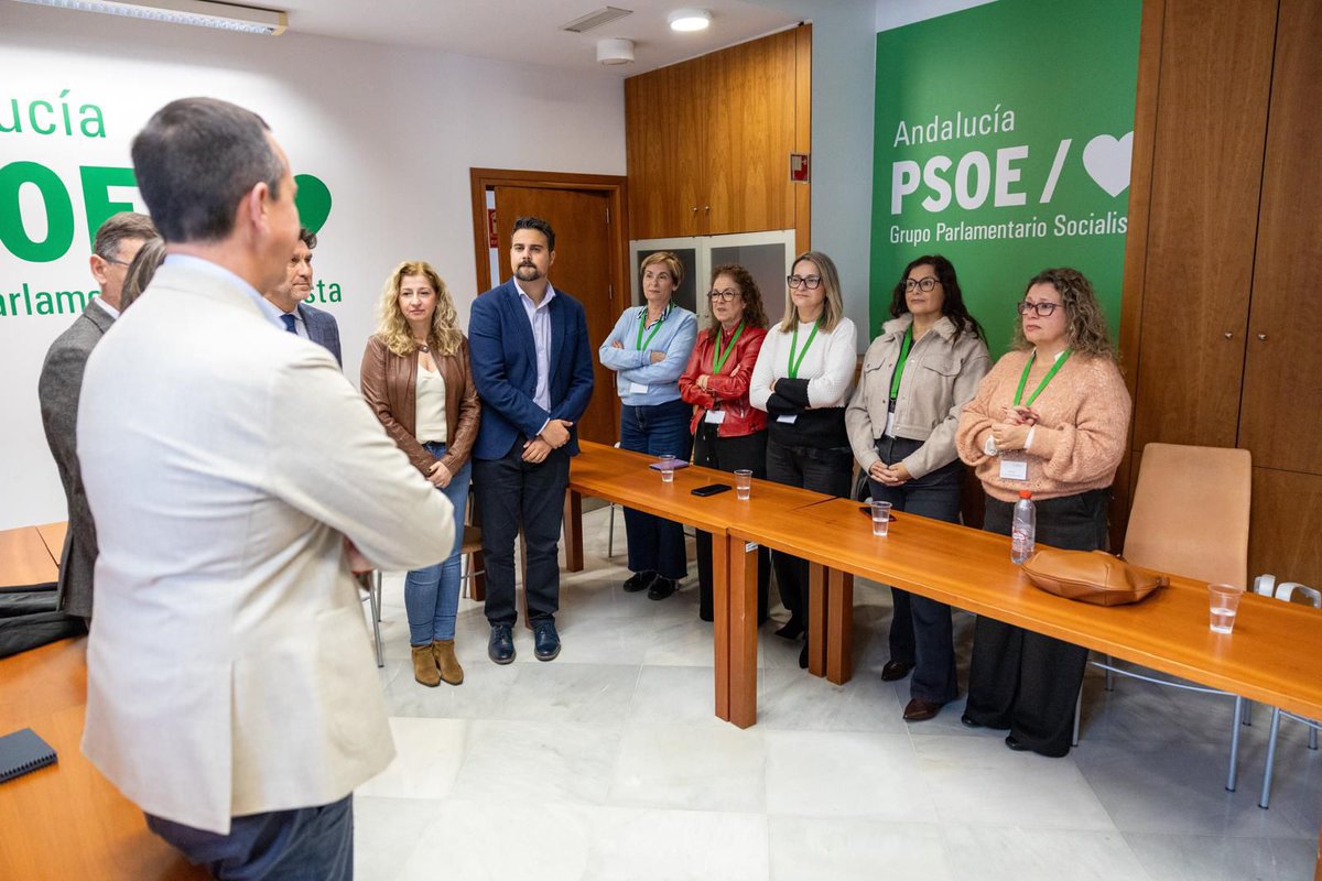 📢CCOO Industria hemos estado en el Parlamento Andaluz‼️
🔴Registrando una Proposición No de Ley para su debate en el Pleno del Parlamento con el grupo político PSOE en apoyo Sector del Manipulado en especial a las mujeres‼️
Asiste Secret.G.Indus.CCOO Andalucia José Hurtado.