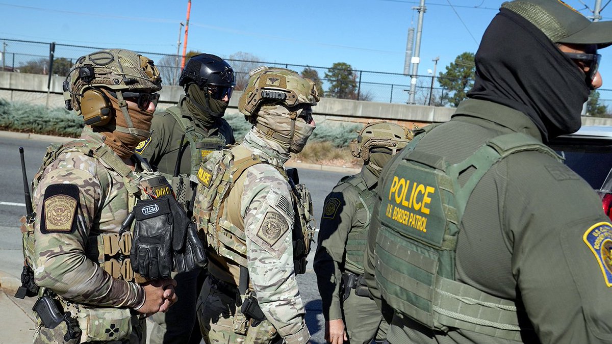 jimbotrump's tweet image. DHS says ICE agents will not be at polling places during midterms dlvr.it/TR9VDl I APPRECIATE FOLLOWS #Midterms #VotingRights #Election2022 #VoterSuppression #DHS