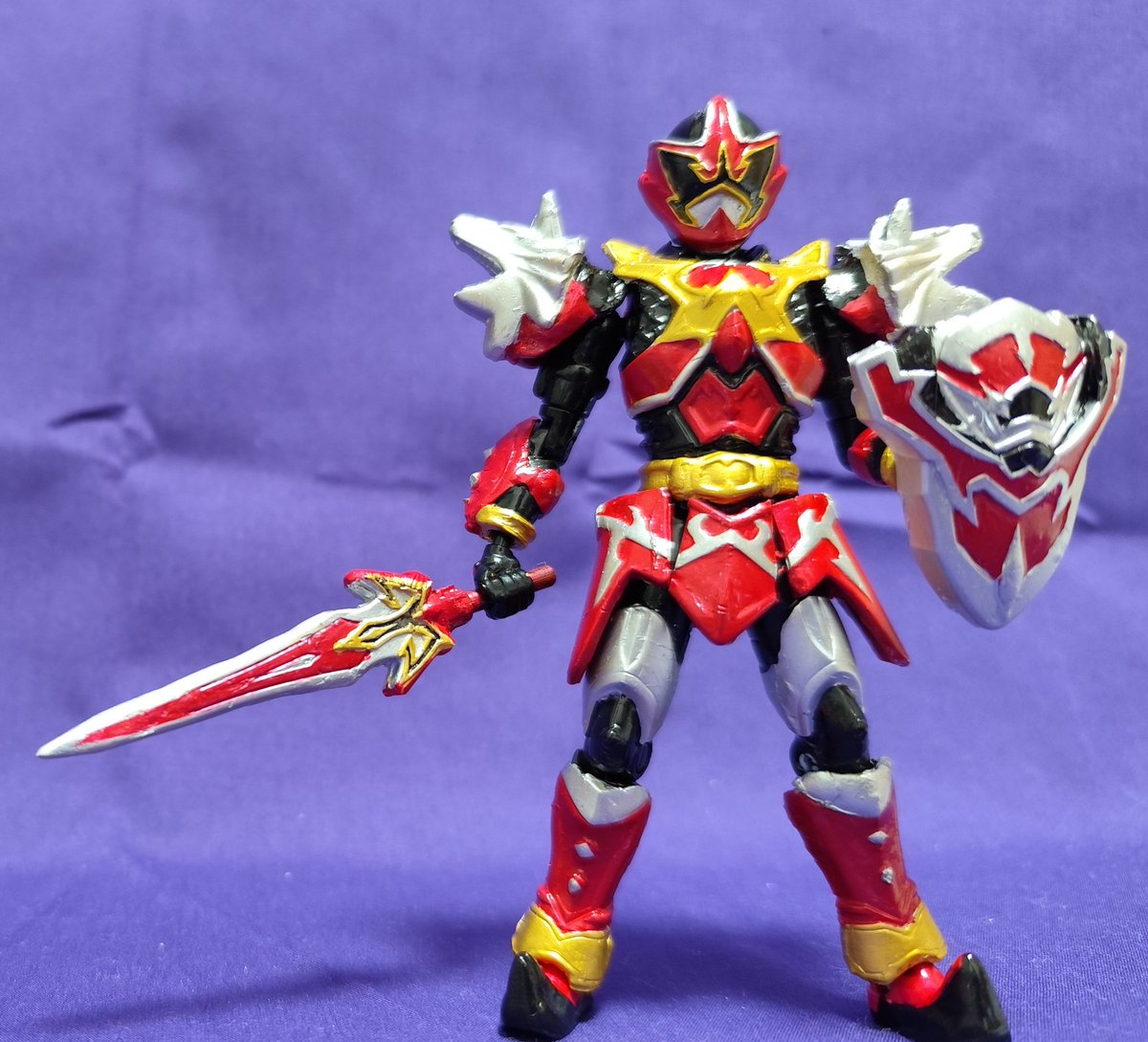 私のヤバい初手と完成 腰のパーツはボツにしたけれど あと頭はすでに