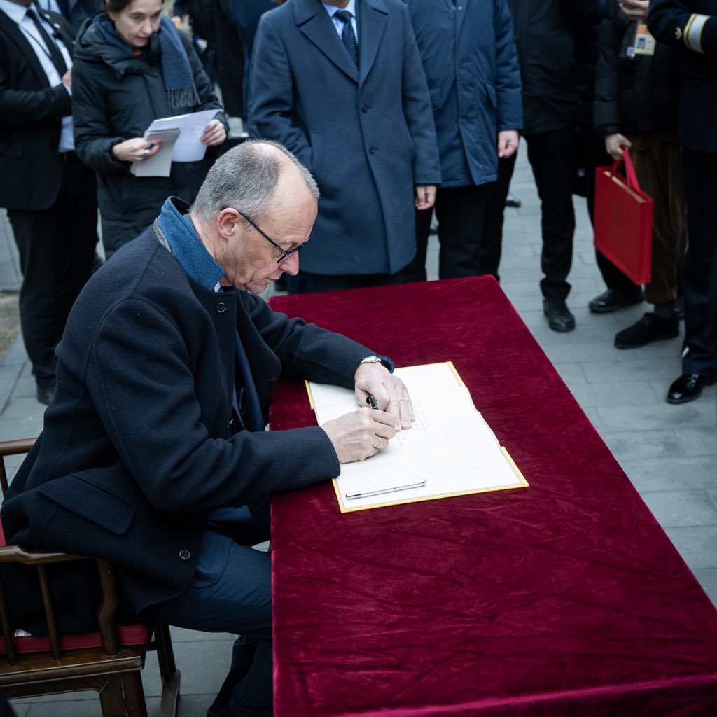 Bundeskanzler Friedrich Merz tweet media