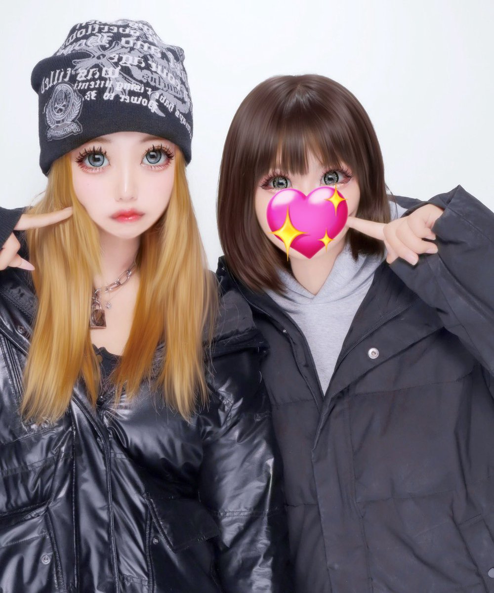 お出かけする時は、お揃いのメイクをしてあげるなどしている♩͈ᴗ̀