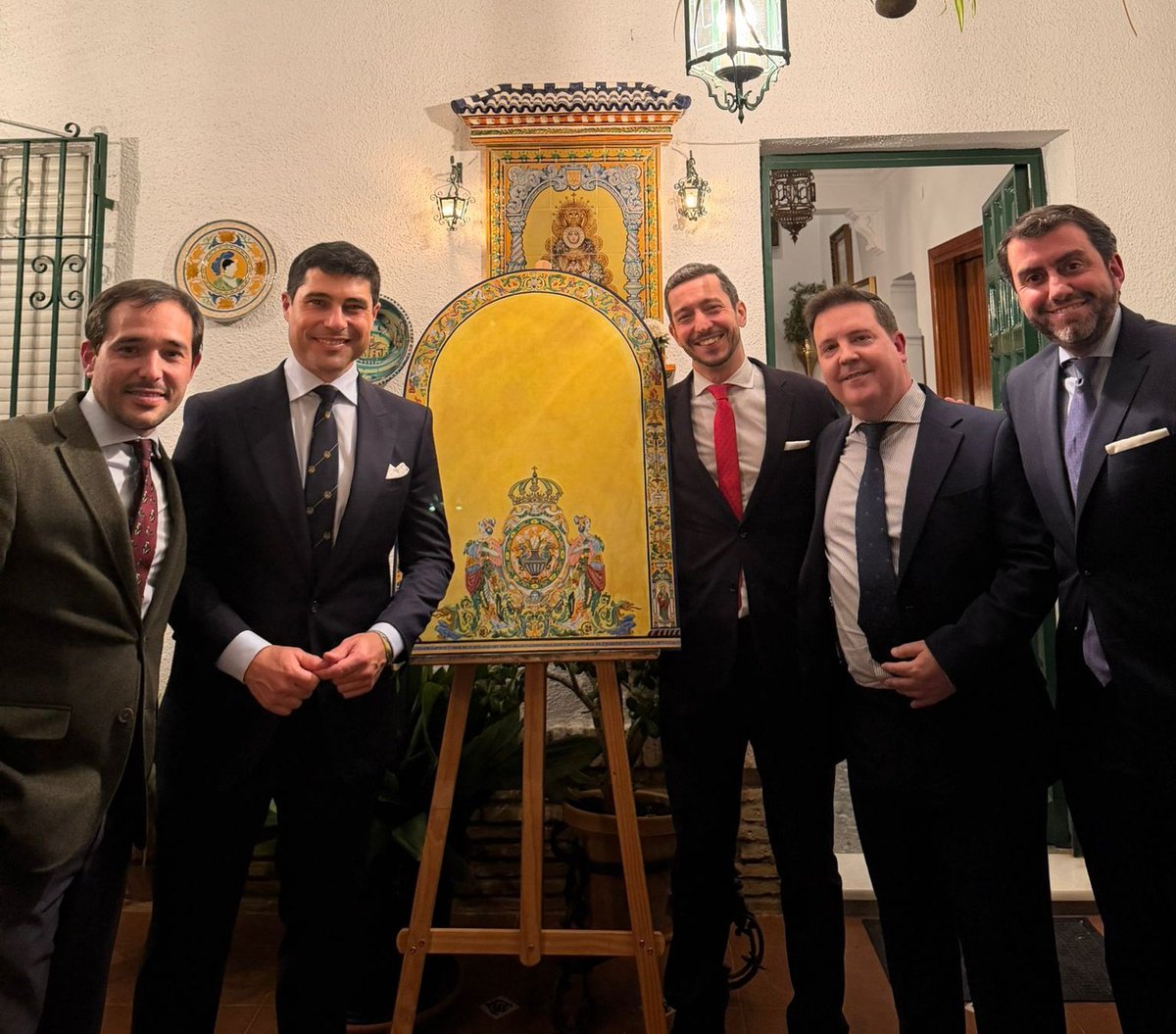 Recepción de autoridades en casa del pregonero <a href="/JARodriguez_TV/">José Antonio R.</a>. Magnífica noche entre amigos, enhorabuena a <a href="/RafaTorresRT/">Rafa Torres</a> por la obra, ahora sí descontando dias socio para el dia D.  #22M