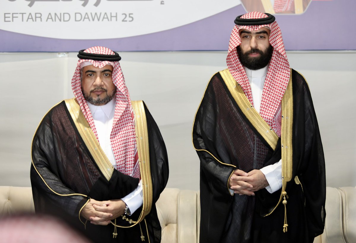 rtcom2014's tweet photo. #تغطيتنا
مشاركة سعادة محافظ #محافظة_رأس_تنورة 
الأستاذ عبدالله بن عبدالرحمن العرفج 
ورئيس #بلدية_رأس_تنورة 
المهندس محمد بن جاسم الجاسم 
المتطوعين بمركز إفطار صائم بمحافظة رأس تنورة
#إفطار_ودعوة25
#جمعية_رأس_تنورة_الدعوية
@dawahrt 
@RasTanura_mun https://t.co/FX16wUDmQR