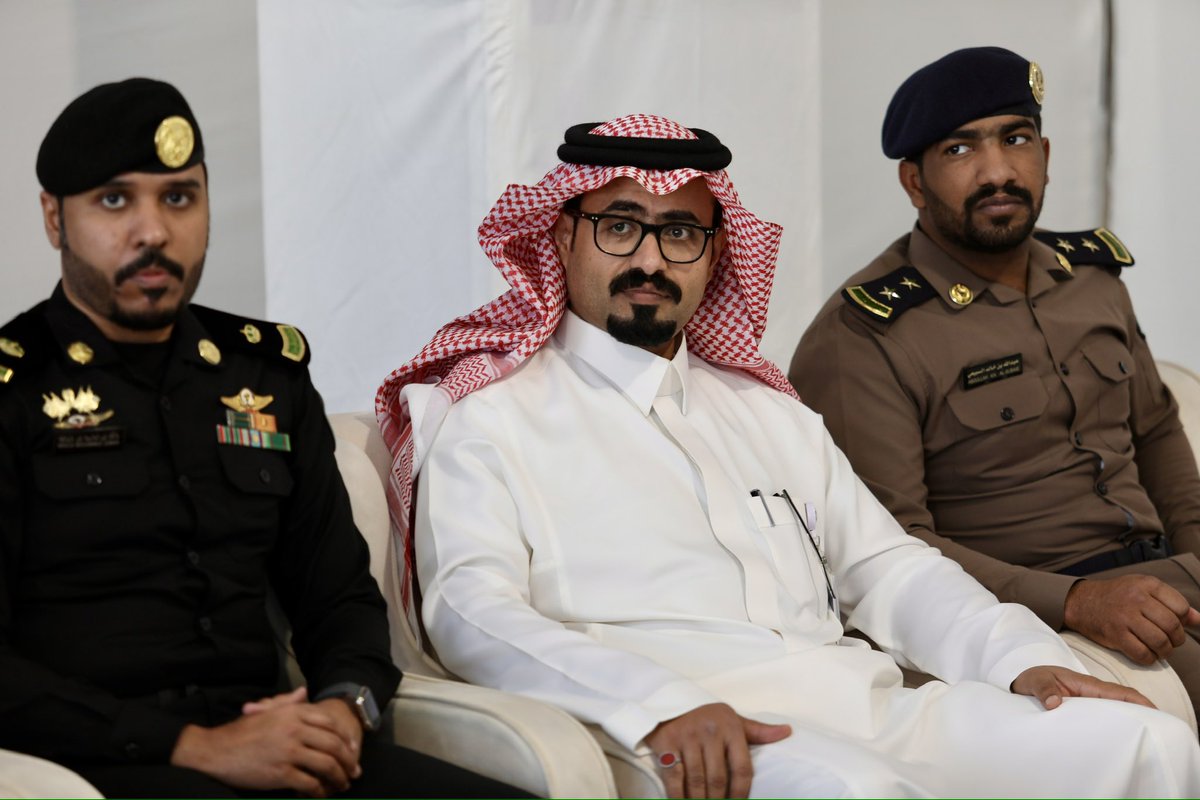 rtcom2014's tweet photo. #تغطيتنا
مشاركة سعادة محافظ #محافظة_رأس_تنورة 
الأستاذ عبدالله بن عبدالرحمن العرفج 
ورئيس #بلدية_رأس_تنورة 
المهندس محمد بن جاسم الجاسم 
المتطوعين بمركز إفطار صائم بمحافظة رأس تنورة
#إفطار_ودعوة25
#جمعية_رأس_تنورة_الدعوية
@dawahrt 
@RasTanura_mun https://t.co/FX16wUDmQR