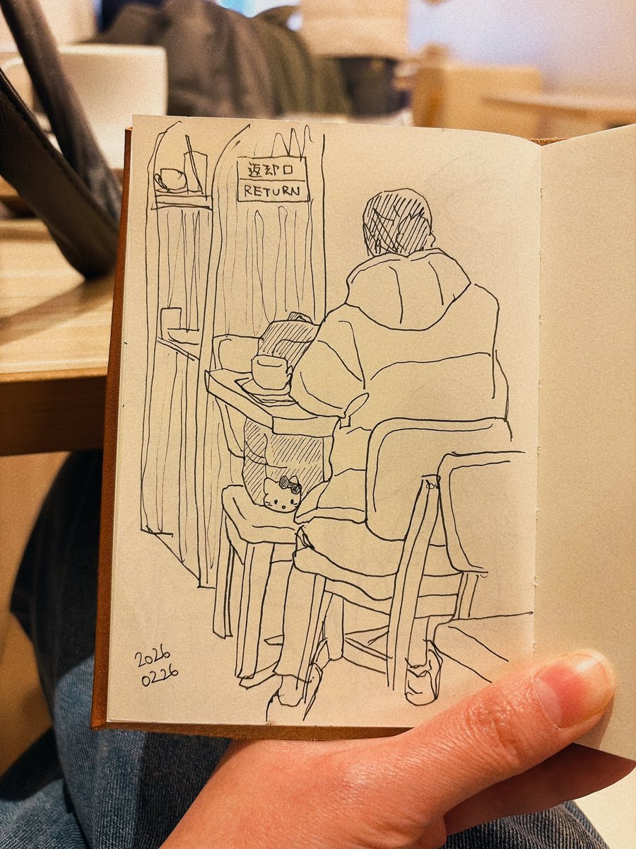 molpml's tweet photo. なんか最近気楽に描ける。正しくなくても気にしない☺️
#カフェスケッチ #sketch https://t.co/yTHW9jLMin