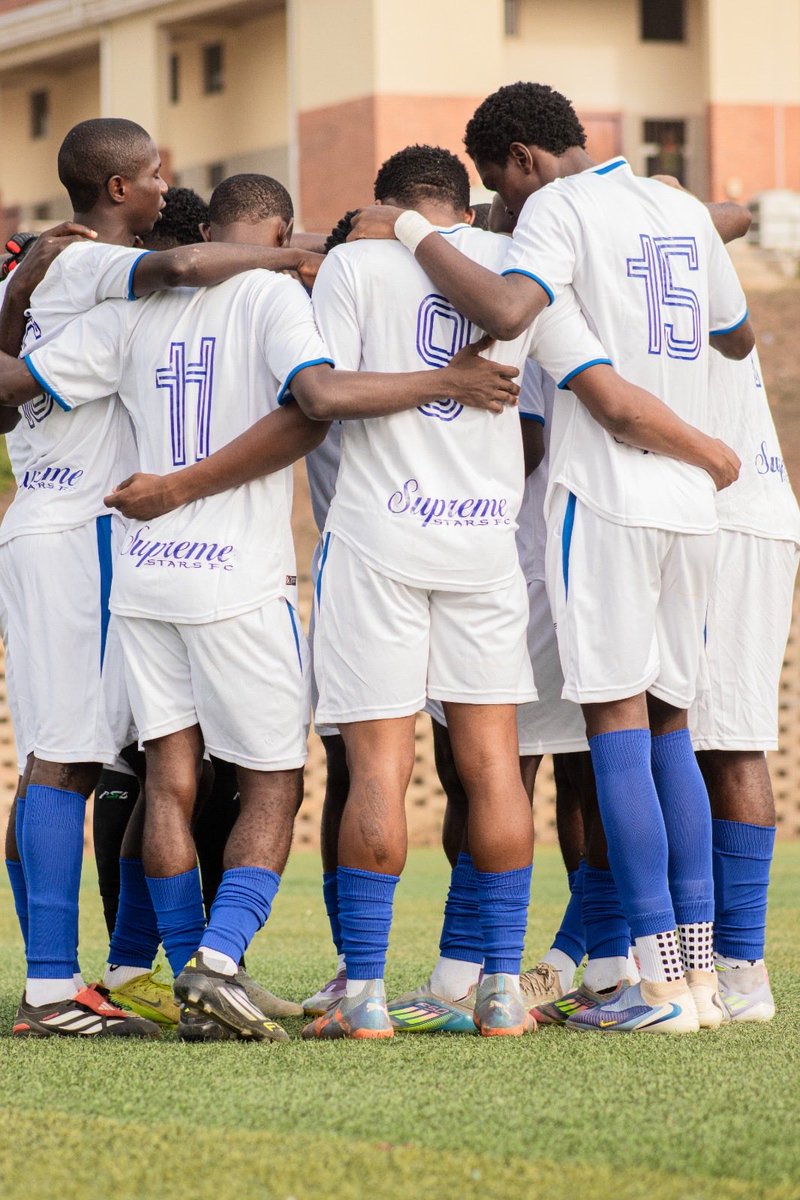 SupremestarsFc's tweet photo. Best team you’ll ever come across 
#supremestarsfc #football #grassrootfootball https://t.co/nag8qTFXEN