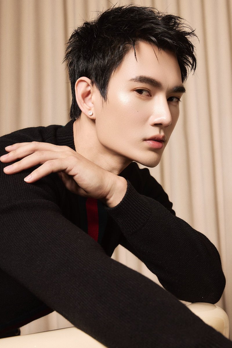 phrphrrphr91282's tweet photo. ช่างเหมาะสม🥰

#MFW2026xPooh #ppoohkt 
#MFW2026xPavel #pavalphoom 
#MilanFashionWeek #Tods #cucci https://t.co/iAJx9HF057