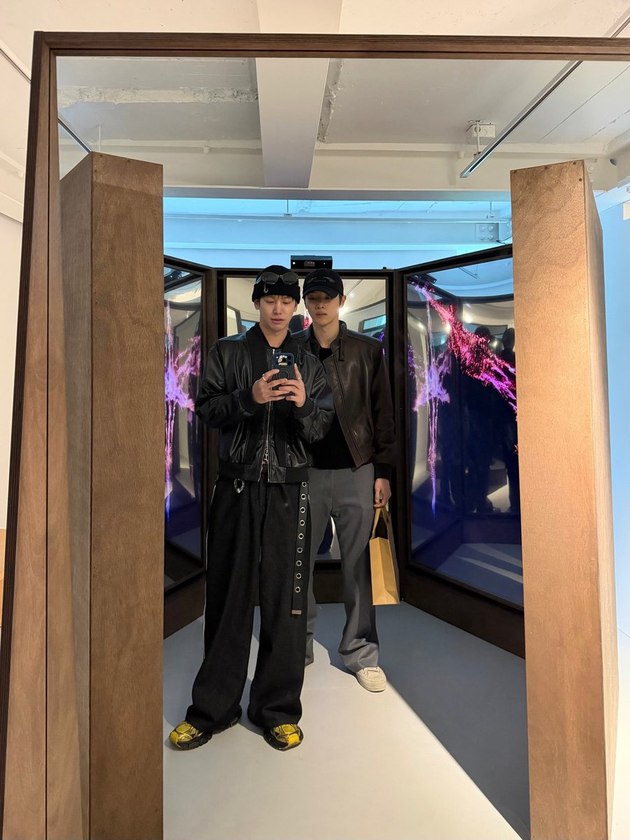 𝐦𝐚𝐧𝐚 tweet media