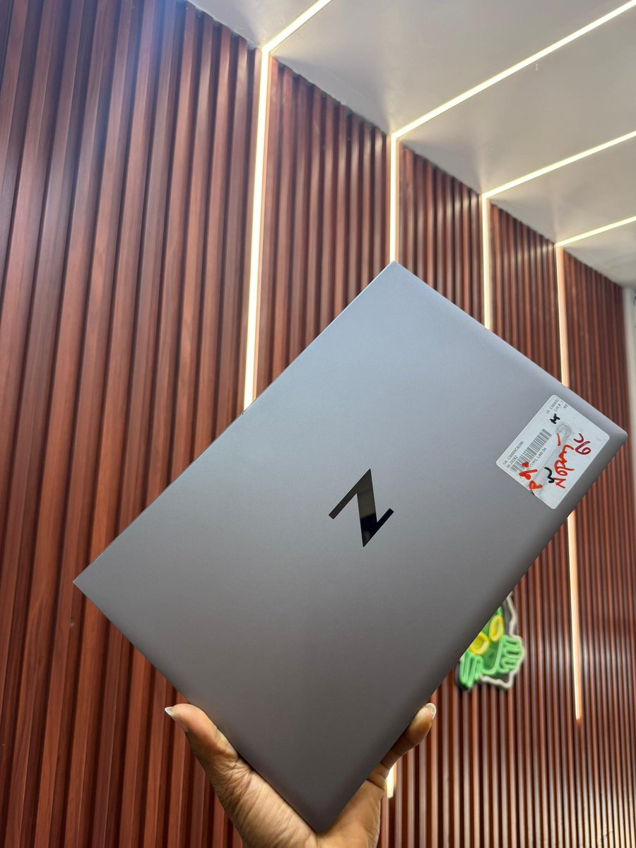 HP ZBOOK FIREFLY G7* Intel®️ core i5 10th gen vpro max turbo