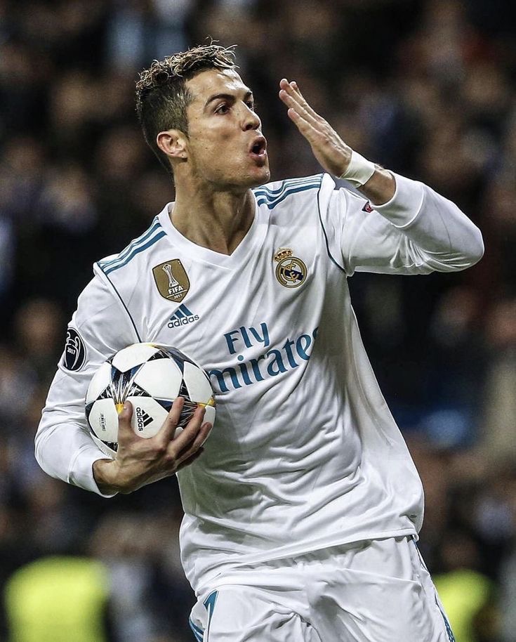 theMadridZone's tweet photo. 🚨 Champions League goals before the age of 26:

• Cristiano Ronaldo - 26
• Viní Jr. - 32

Legends. @MadridMuse ⭐️ https://t.co/2SIWXBFHYH