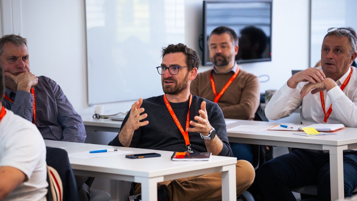 GifasOfficiel's tweet photo. Vous voulez jouer un rôle dans la #décarbonation de l’aérien? Suivez la formation « Décarbonation de l’aérien pour les acteurs de la filière » 9 avril Paris, 14 avril Toulouse, 4 juin en ligne. Enjeux, leviers, scénarios de transition, cadre réglementaire: https://t.co/r1qoxGmMMZ https://t.co/I0TGMOAqzt