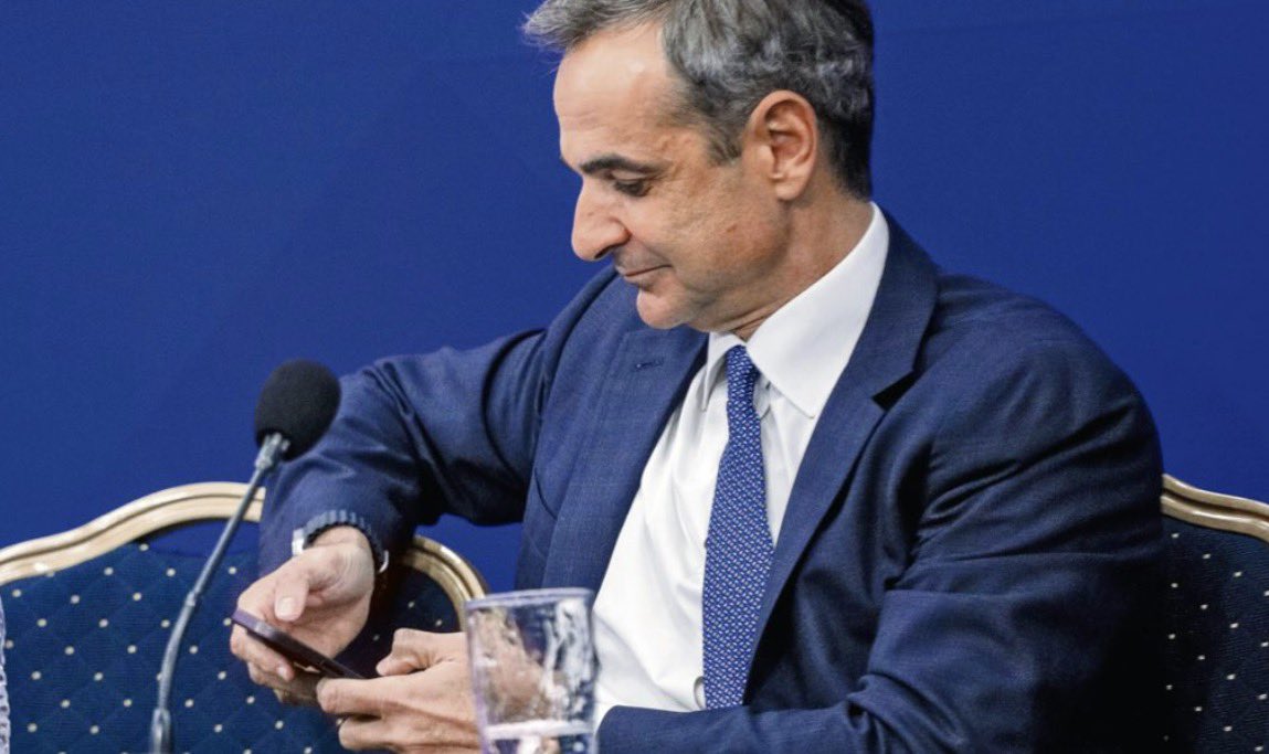 Ένοχοι όλοι οι υπόδικοι για το #predator. Δεν δικάστηκαν όμως και φυσικά δεν καταδικάστηκαν , οι πολιτικοί υπεύθυνοι και ηθικοί αυτουργοί. Οπως έλεγε και ο πατήρ Μητσοτάκης: «ποιος θα θυμάται σε 10 χρόνια;». Το σημαντικό επίσης είναι ότι μια υπόθεση κατασκοπίας και εκβιασμών με