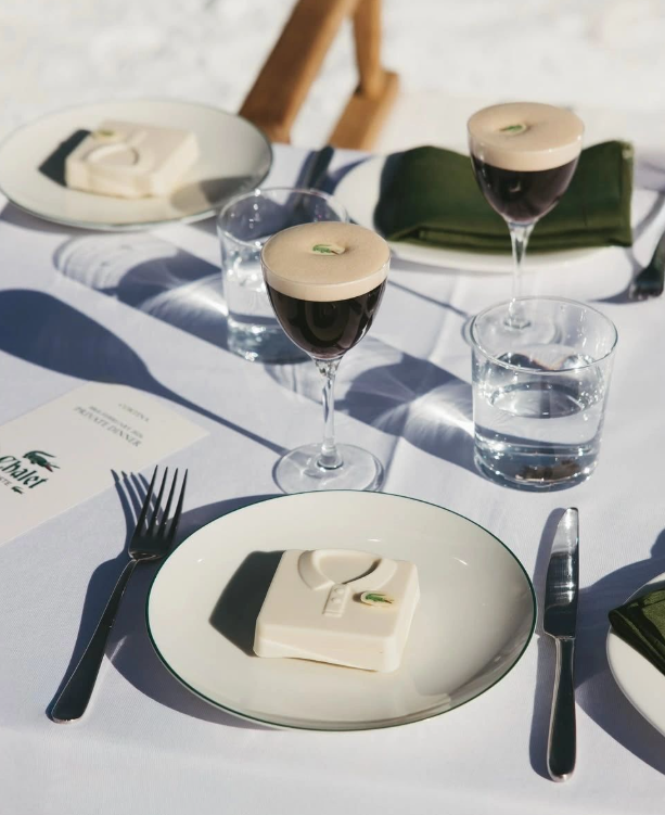 Distinctive BAT tweet media