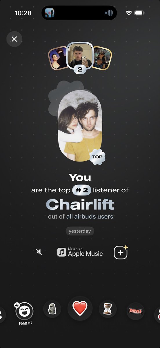 джоан дилдон tweet media